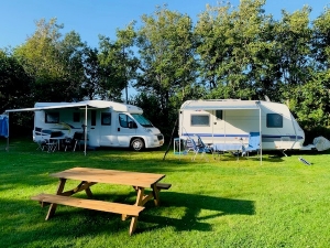 Minicamping De Rijnhoeve , boerderijcamping Noord-Holland